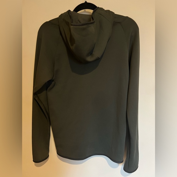 Adidas Dry-fit Hoodie - Picture 2 of 2